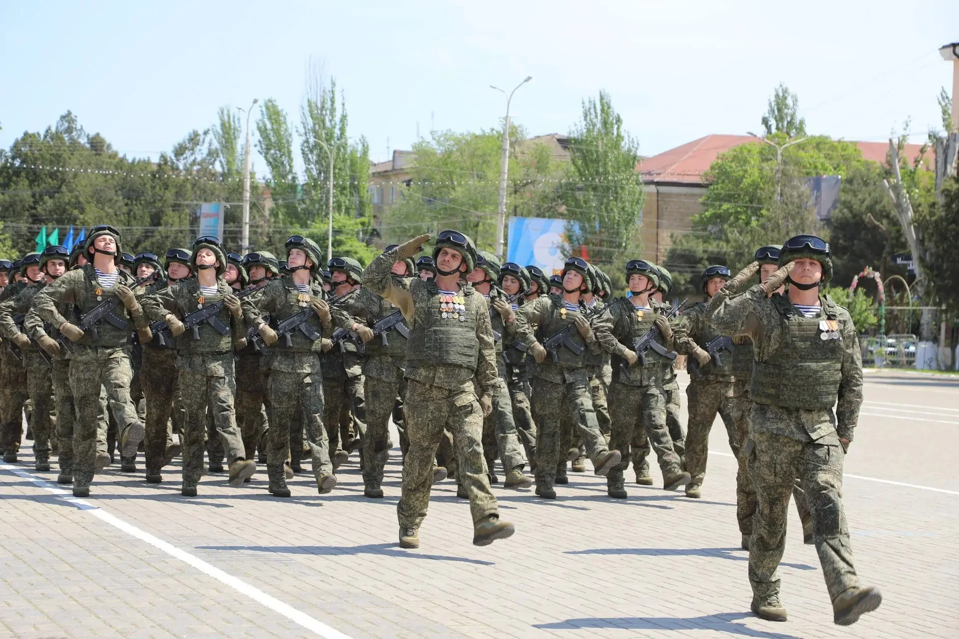 Дагестан выделил 1 млрд на выплаты военнослужащим