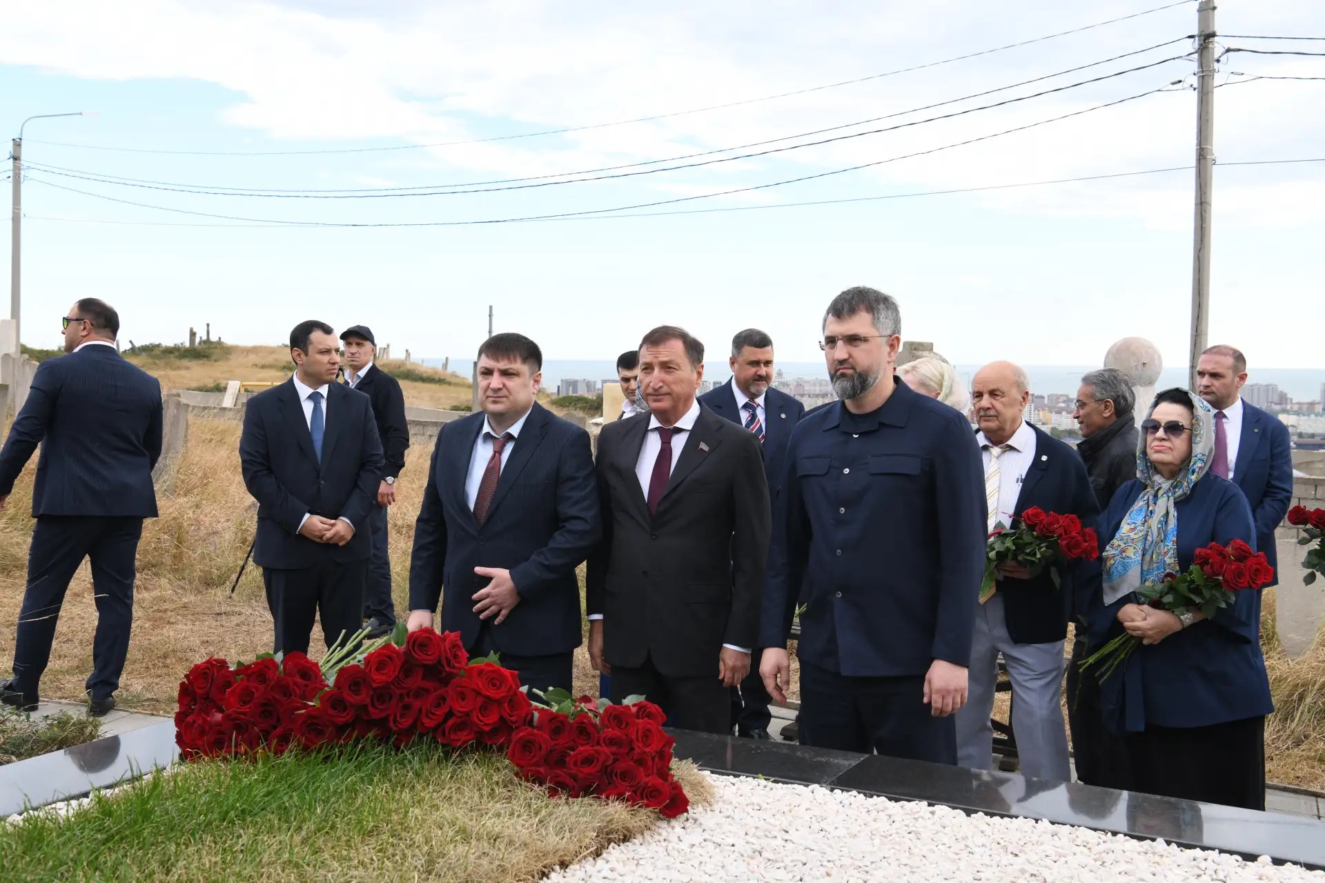 Магомед Рамазанов поздравил дагестанцев с Днем языков