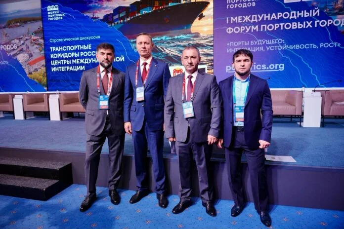 Порт Махачкалы: план 11 млн тонн грузов