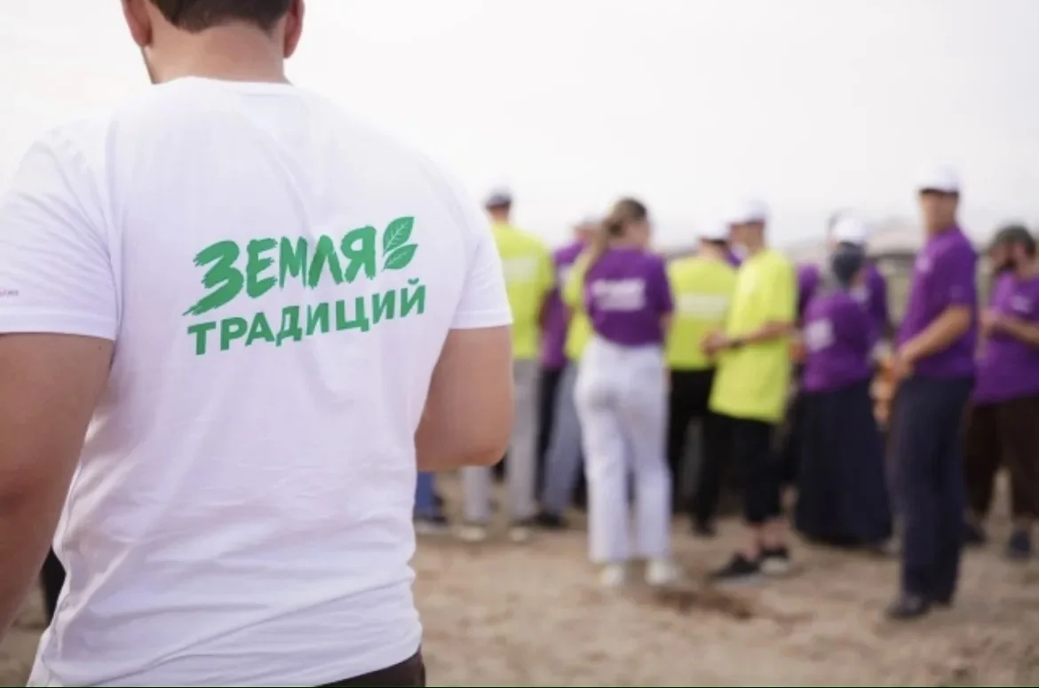 Участники «Земли традиций» посетили крупнейший в Европе фундучный сад
