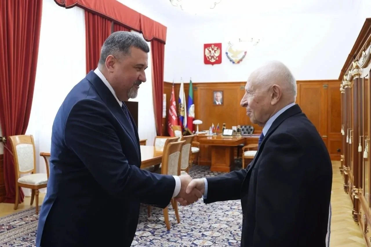 Фёдор Щукин поздравил Муху Алиева с днём рождения