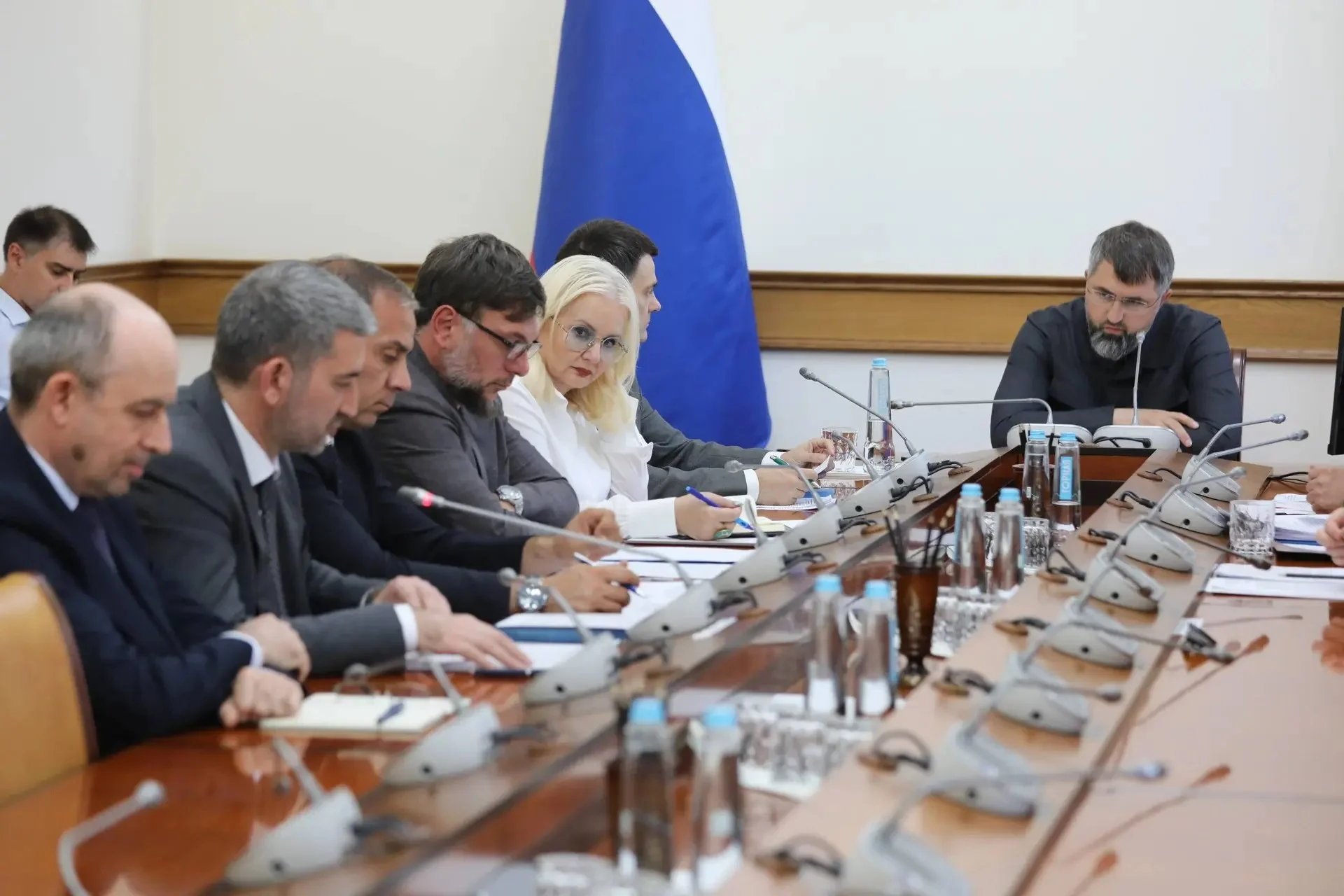 Магомед Рамазанов поручил УФАС проверить цены на бензин