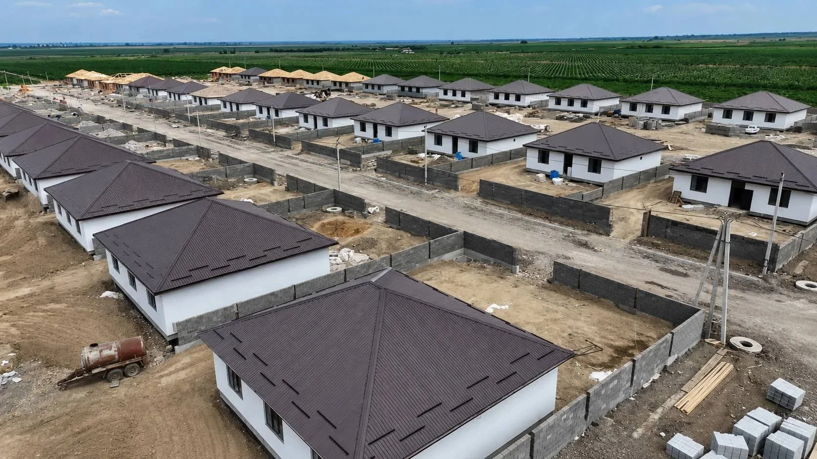 В Мамедкале строят дома для пострадавших от ЧС