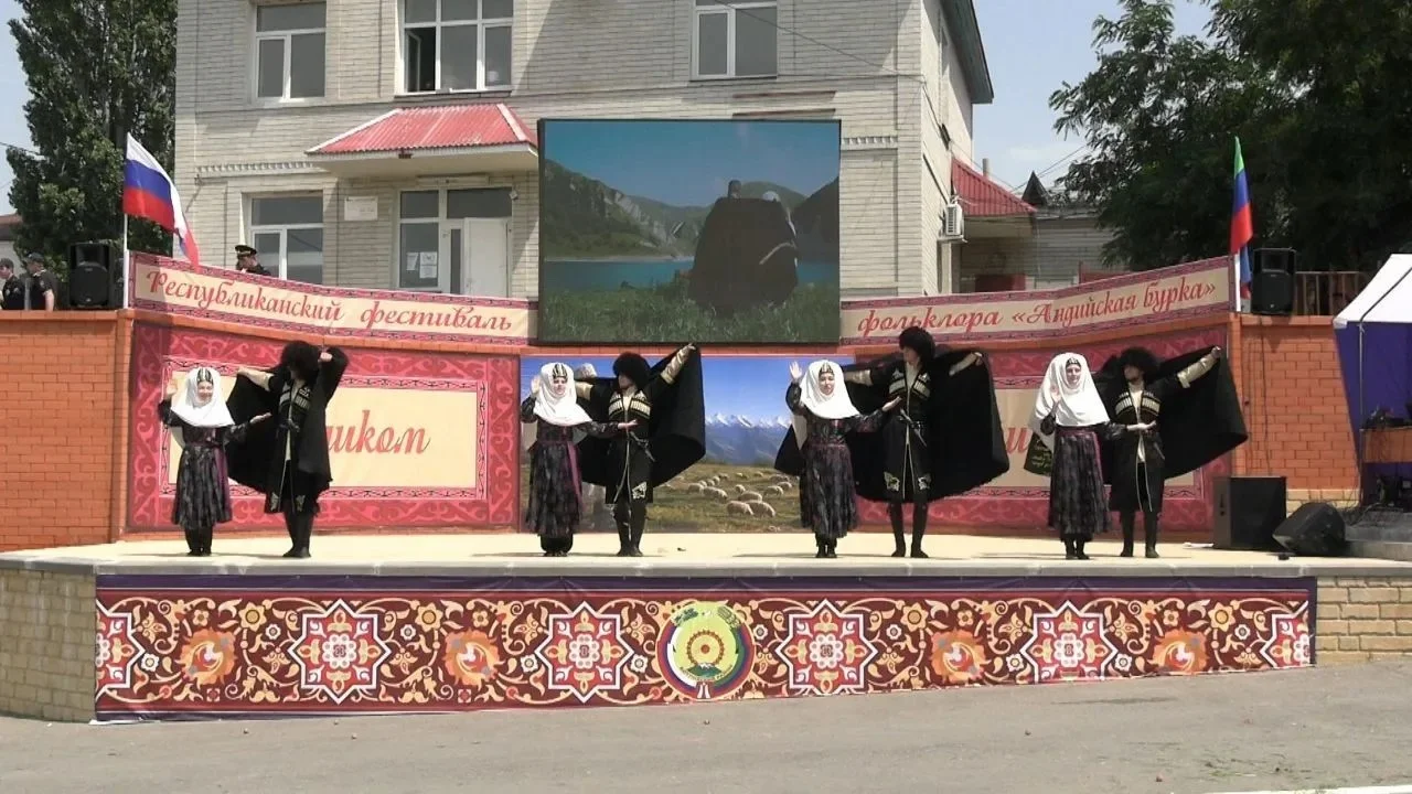Фестиваль «Андийская бурка» прошёл в Ботлихе