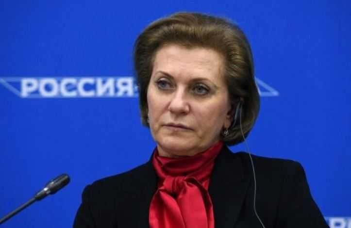 Попова отметила ситуацию с коронавирусом в России достаточно напряженной, где то и сложной