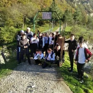 Школьники из Маджалиса приняли участие в акции "Сохраним лес"