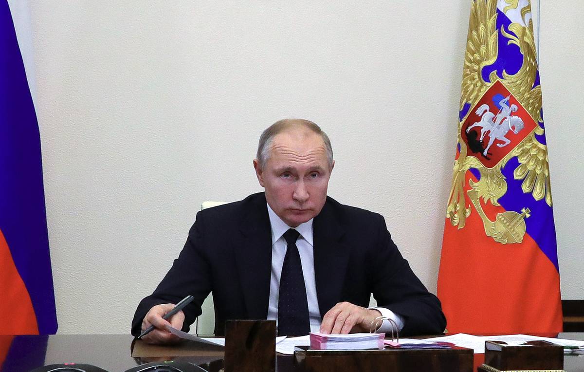 Путин поддержал инициативу вице-премьера Татьяны Голиковой о дополнительных выходных