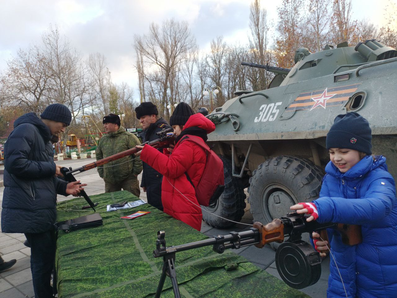 В Музее боевой славы им. В. Макаровой развернута выставка «Спокойное море»