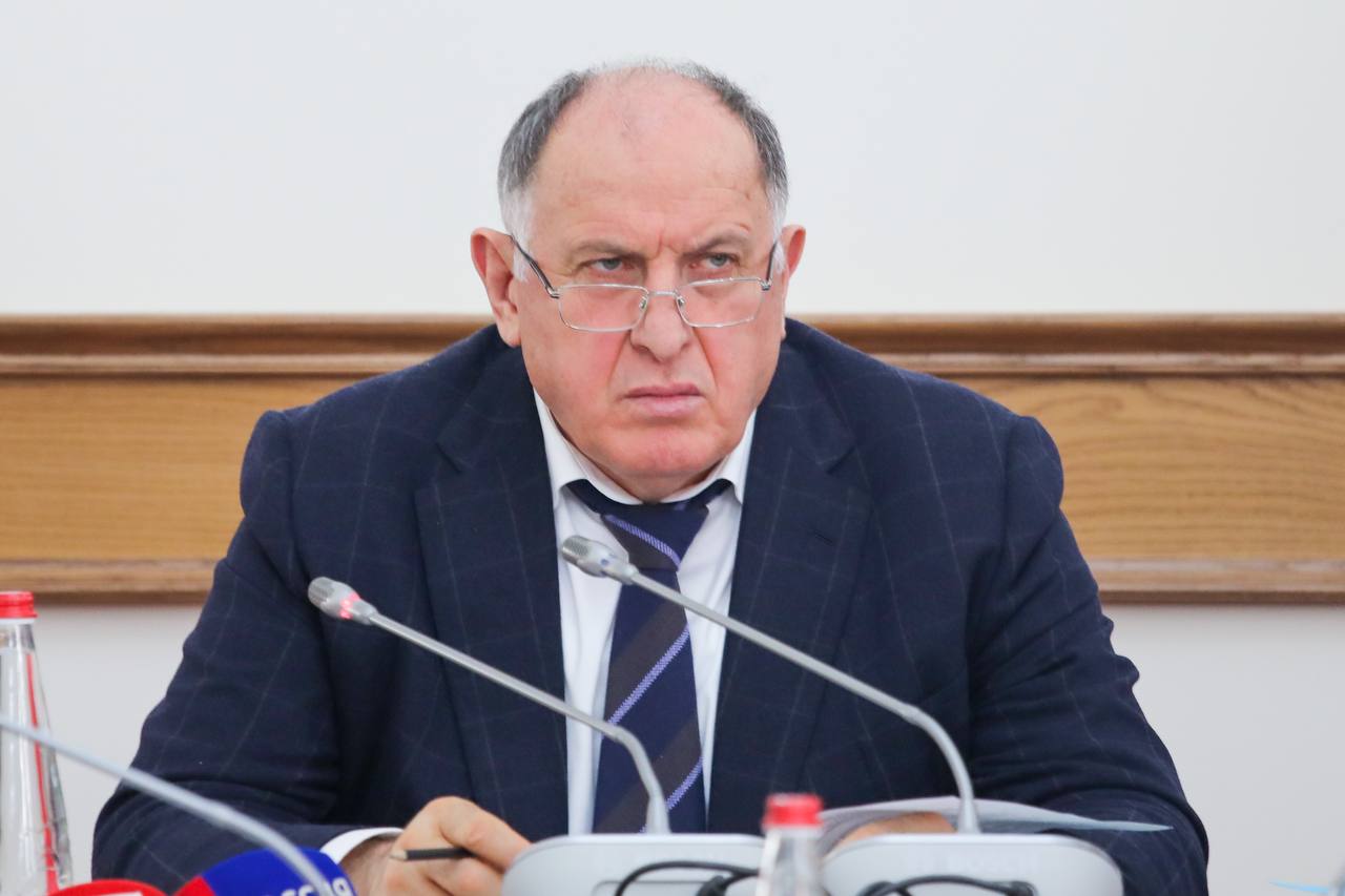 Легализацию трудовых доходов работников обсудили в Правительстве Дагестана