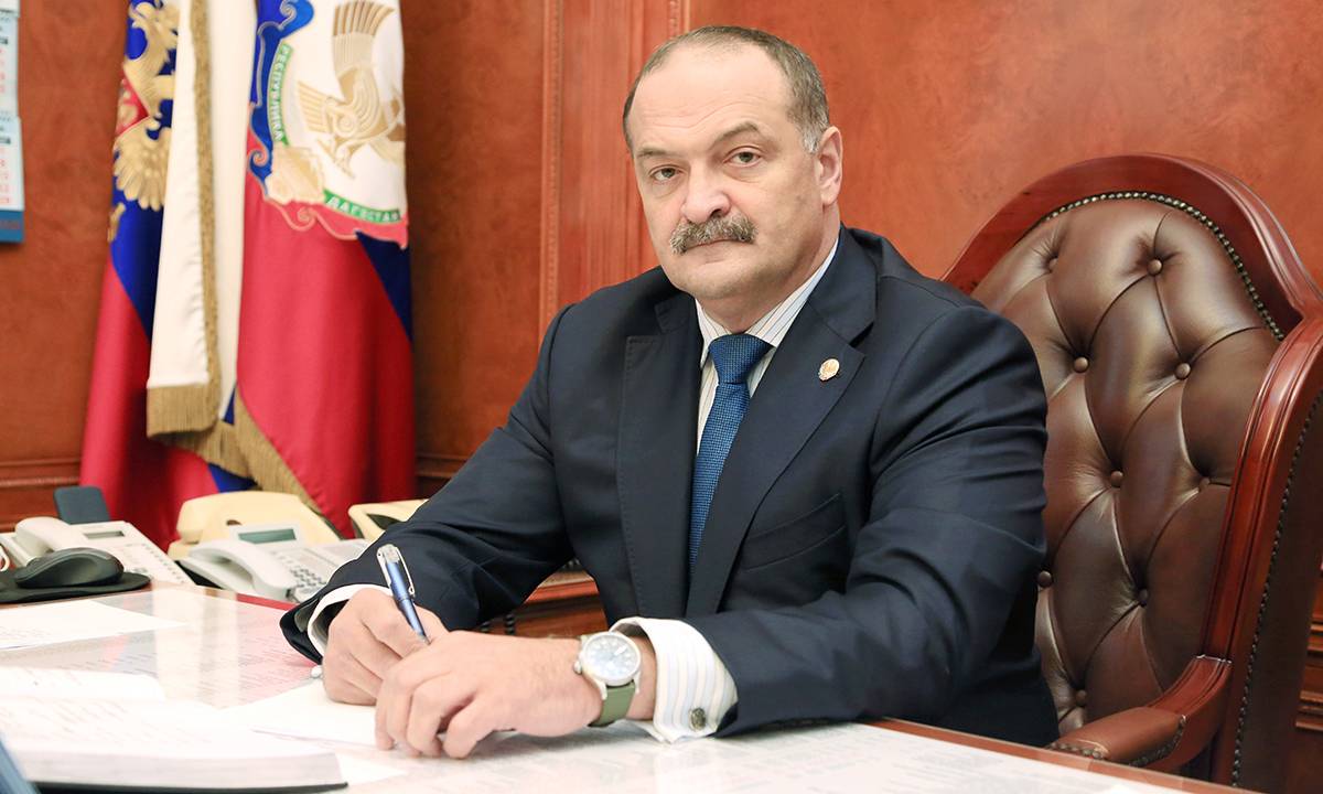 Поздравления Сергея Меликова с Днем единства народов Дагестана
