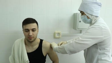 Председатель Открытого молодежного Правительства РД прошел первый этап вакцинирования от COVID-19