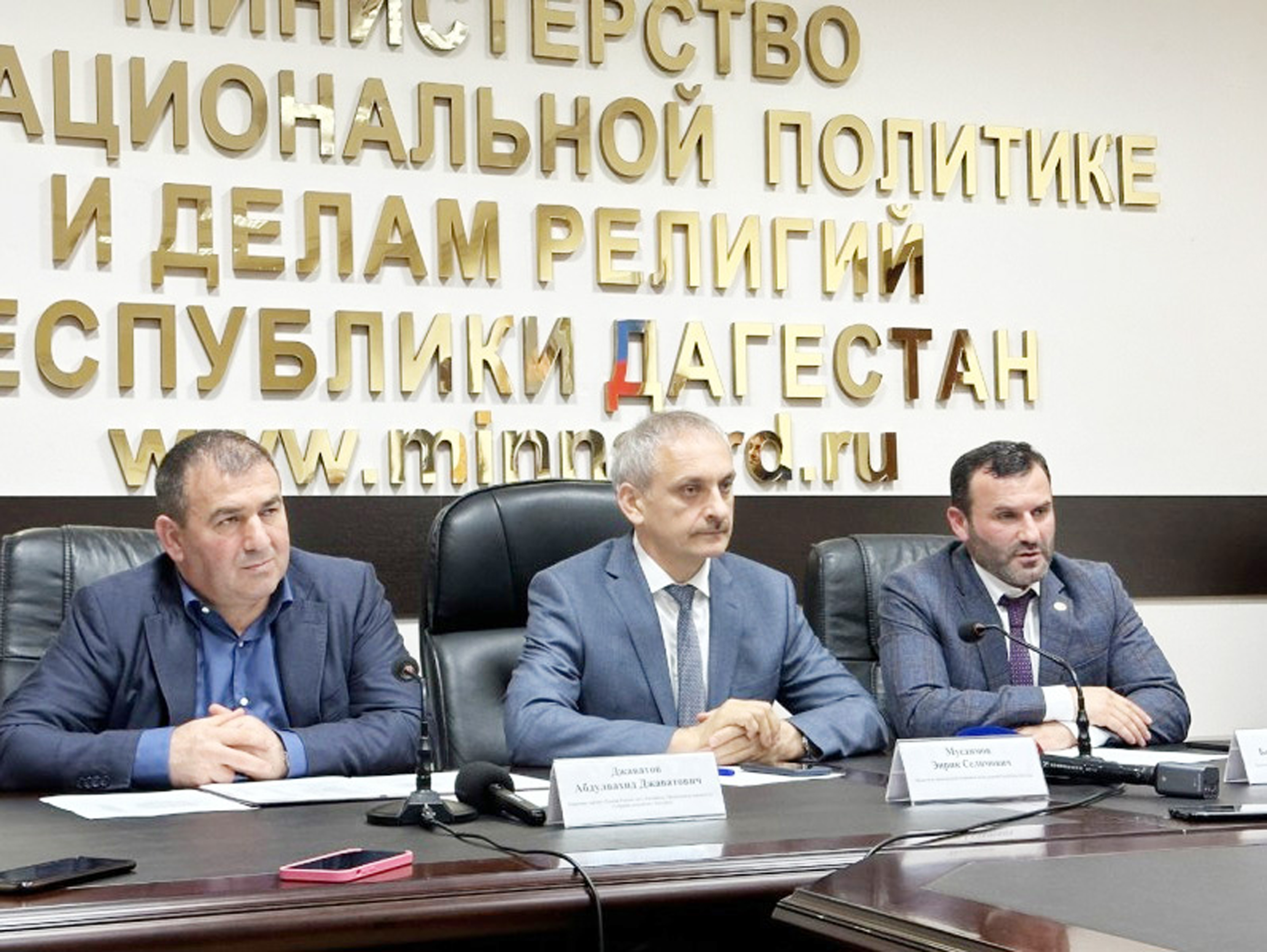 Журналистлер булан ёлукъду