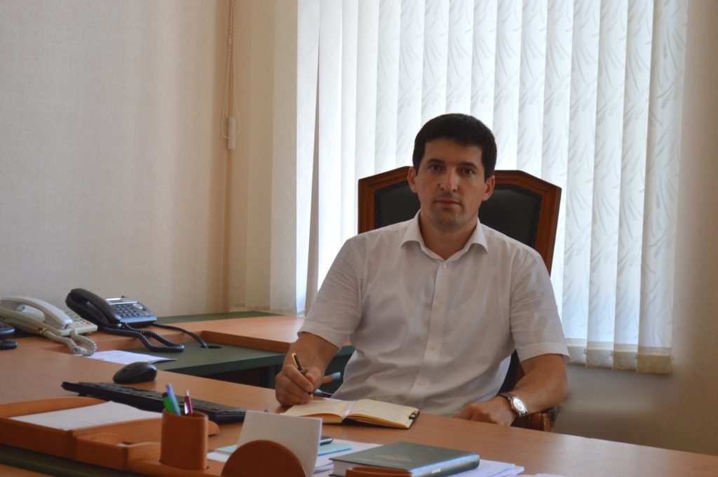 В Дагестане проведут конкурс работ учащихся "Права человека глазами ребенка"