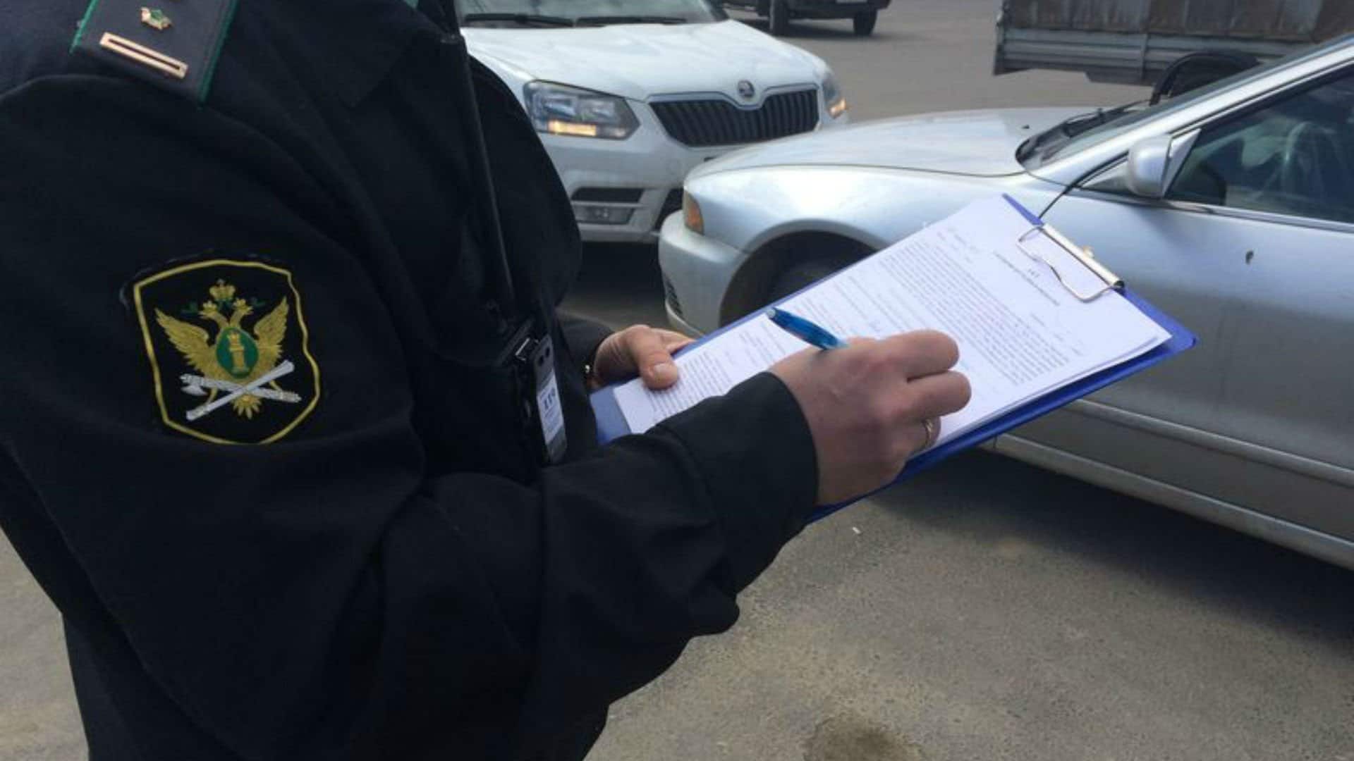 В Дагестане начали арестовывать автомобили должников