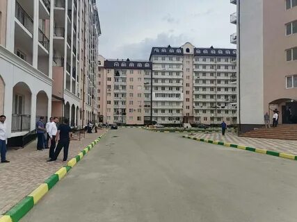 Людей из ветхого и аварийного жилья не нужно переселять в ветхое и аварийное жилье, отметил Меликов
