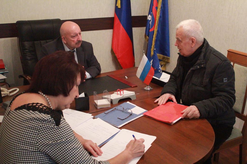 Гаджимет Сафаралиев провел прием граждан
