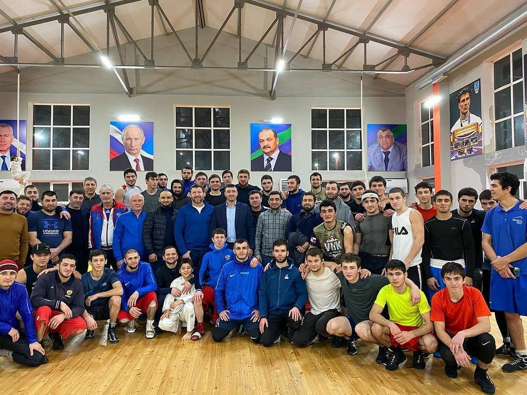 Меликов поздравил дагестанских спортсменов с победой на чемпионате России по боксу