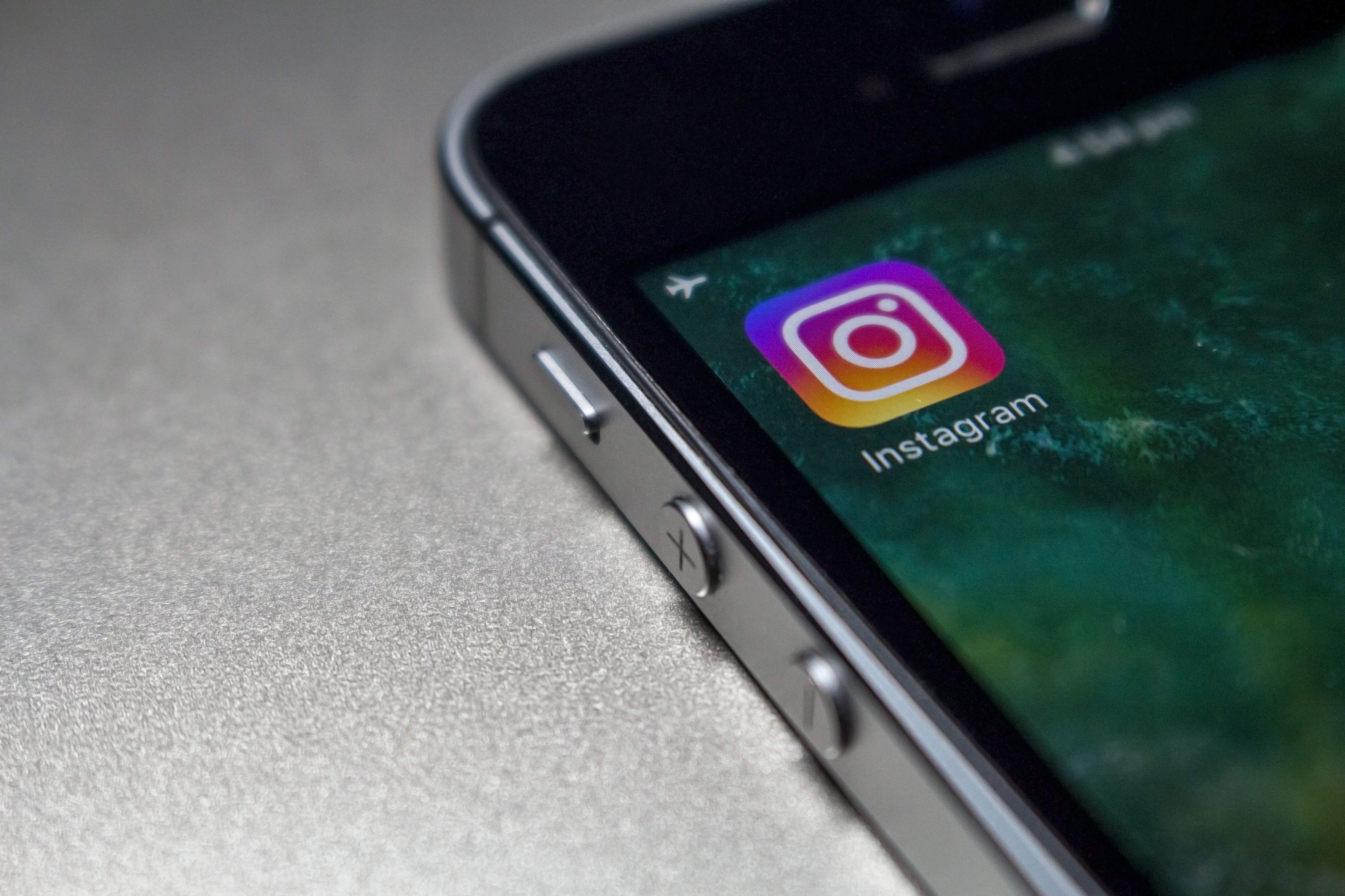Глава Instagram назвал неправильным блокировку соцсети в России
