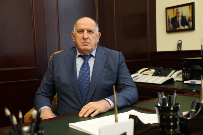 Абдулмуслимов поздравил дагестанских ученых с Днем российской науки
