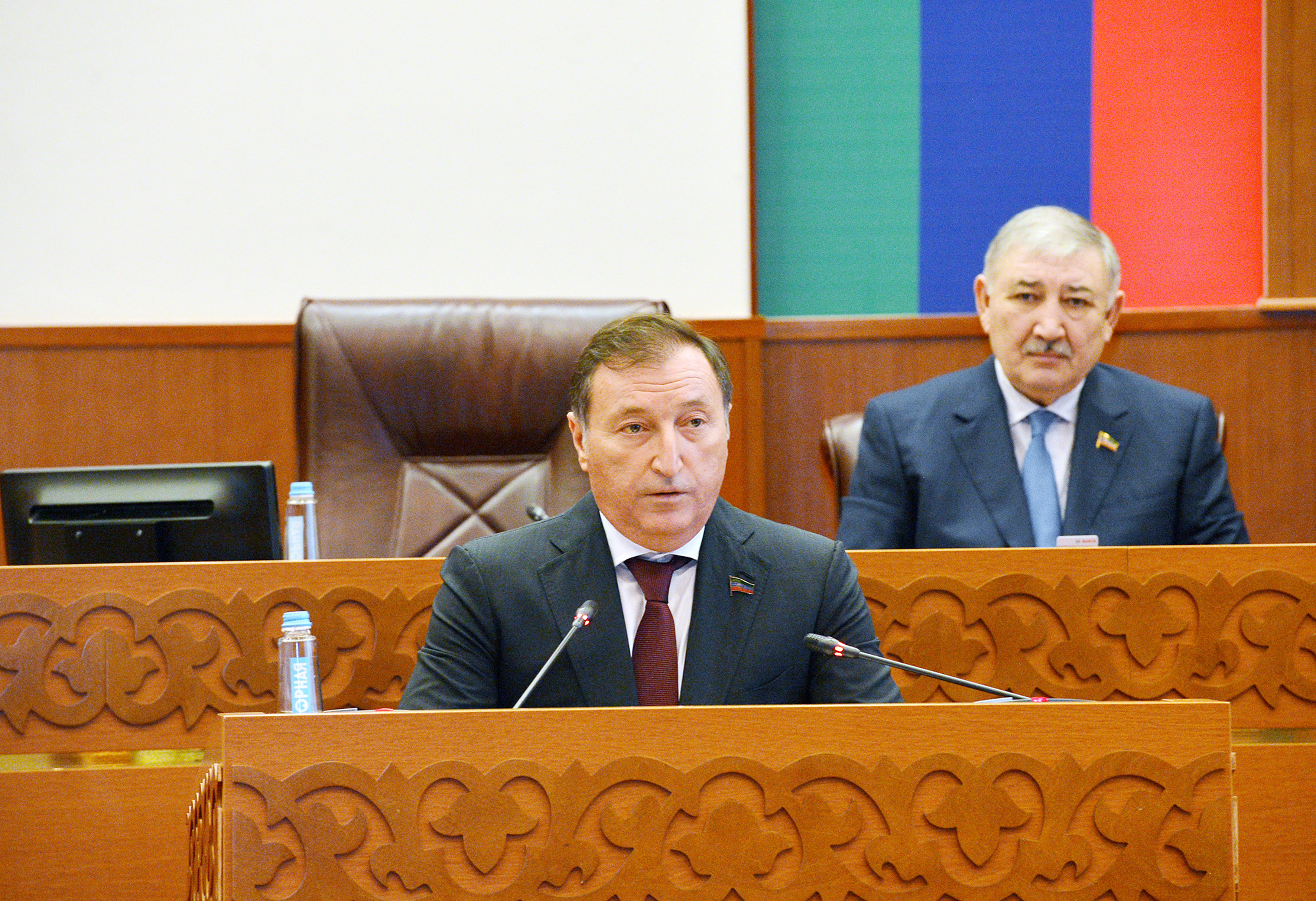 Агьамиятлы масъалалагъа къаралгъан