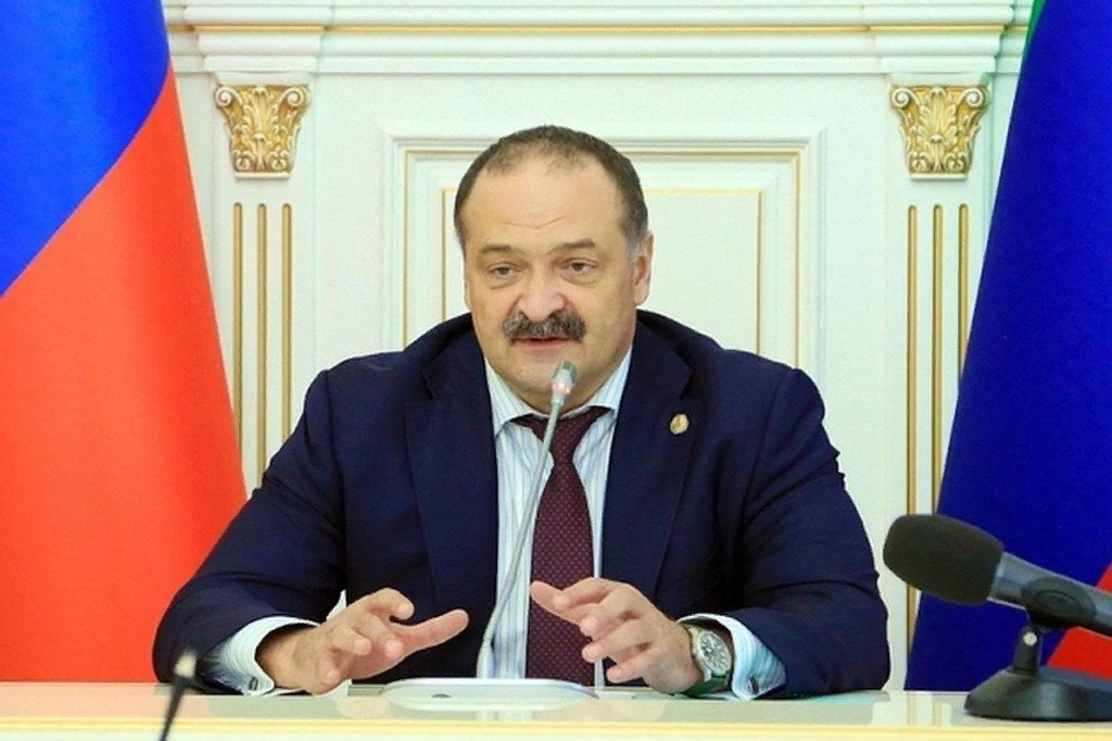 Дагестанцы всячески поддерживают наших военнослужащих, отметил Сергей Меликов