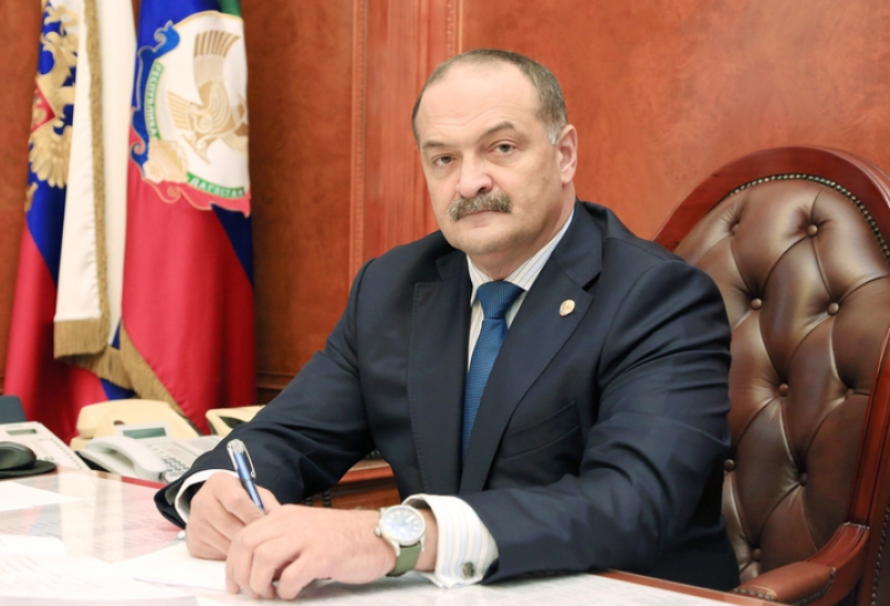 Сергей Меликов поздравил дагестанцев с началом месяца Рамадан