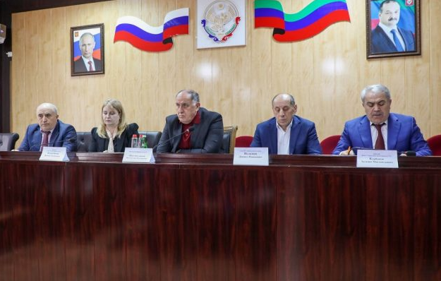Абдулмуслим Абдулмуслимов рассказал о старте весенних полевых работ в Дагестане