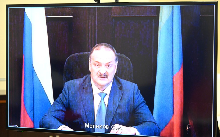 Меликов пригласил Путина на празднование 100-летия Расула Гамзатова посетить Дагестан
