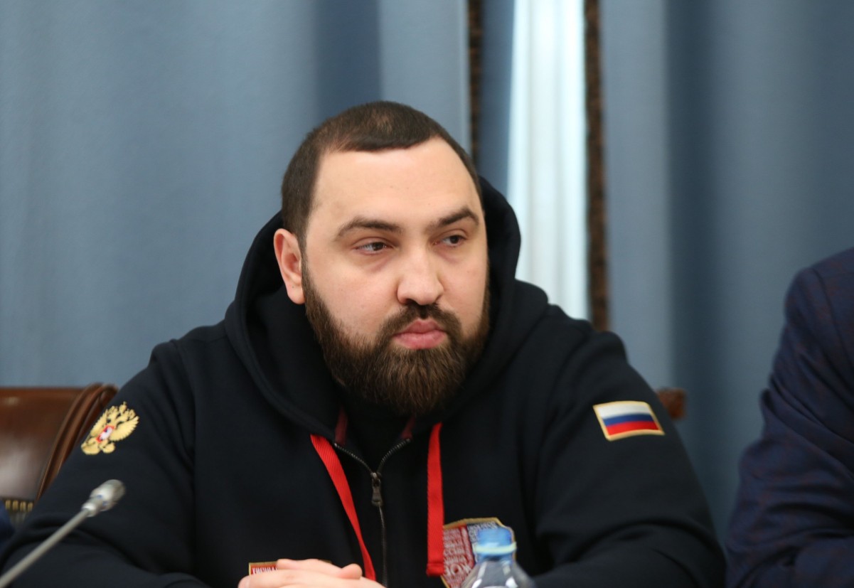 Султан Хамзаев о выдаче семьям мобилизованных дагестанцев по 100 тысяч рублей