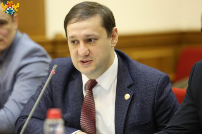 Анвар Халилов покинул правительство Дагестана