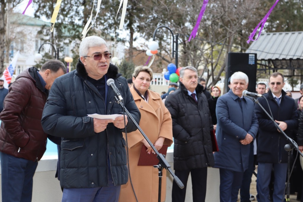 В новом парке медиков в Буйнакске отметили 155-летний юбилей города