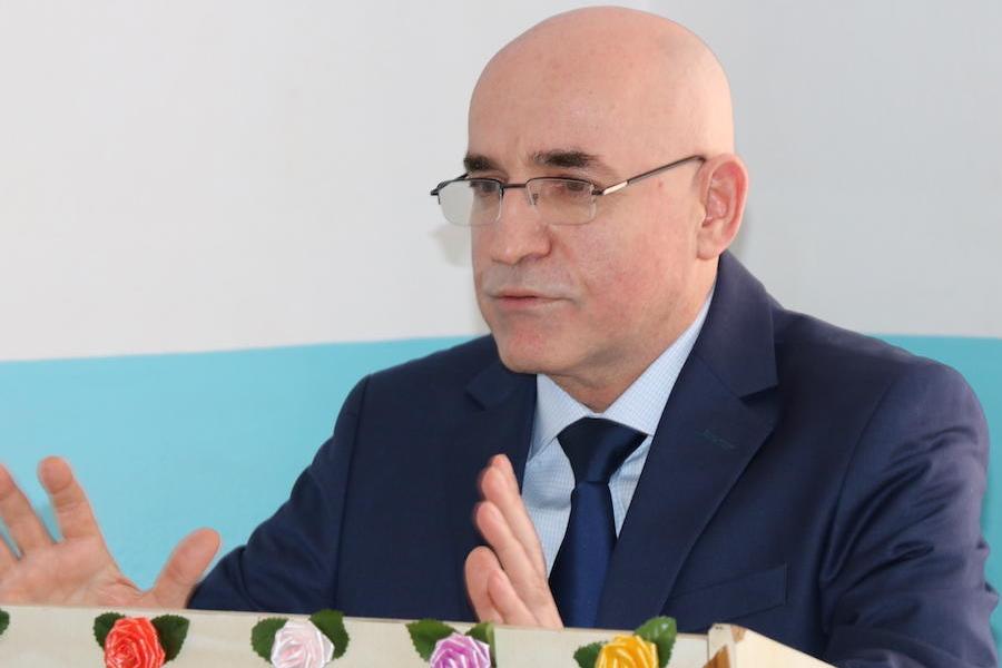 Умер главный врач ДЦМК Махмуд Карамирзаев