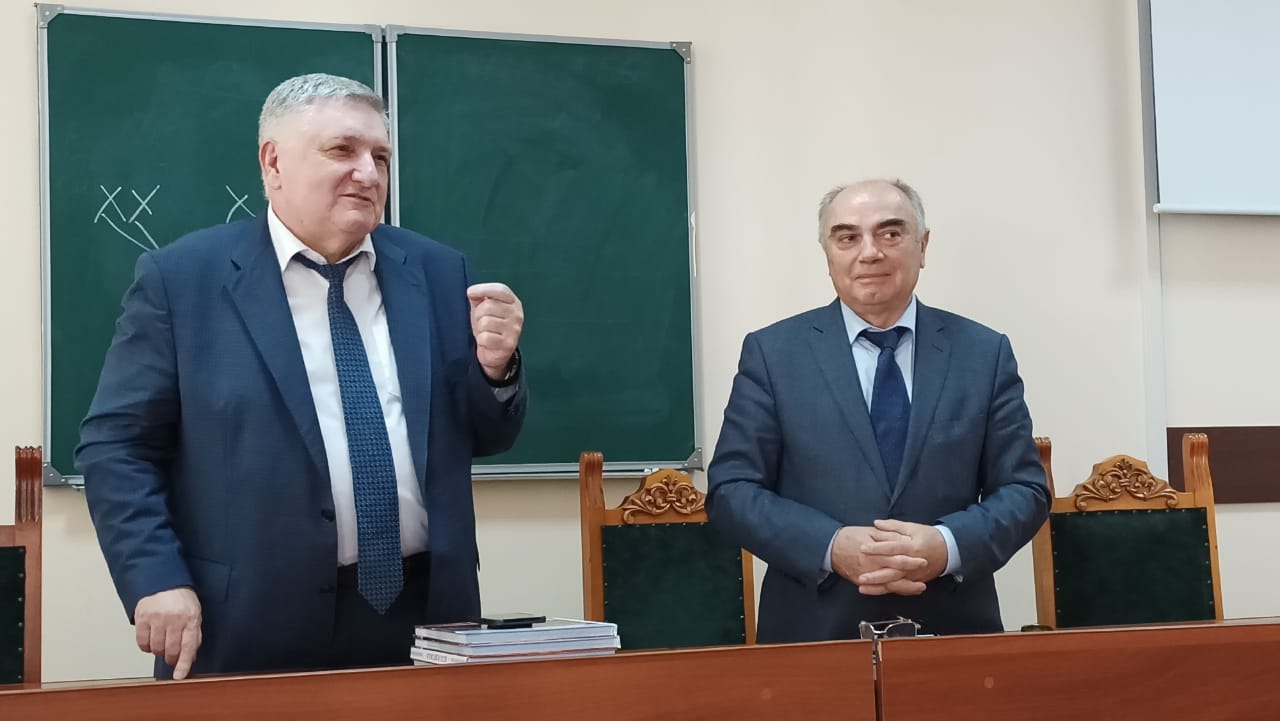 Умаросман Гаджиев встретился с преподавательским составом Дагестанского государственного аграрного университета