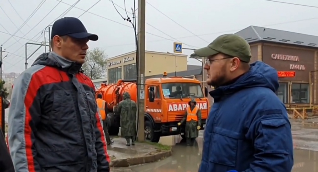 Салман Дадаев посетил самую подтопленную улицу Махачкалы