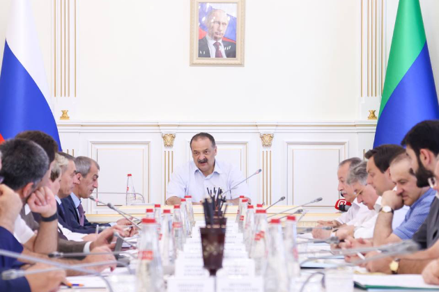 Глава республики провел расширенное совещание по развитию здравоохранения в Дагестане