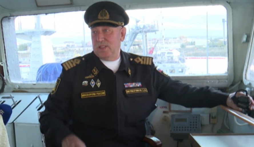 Стать моряком мечтал с детства