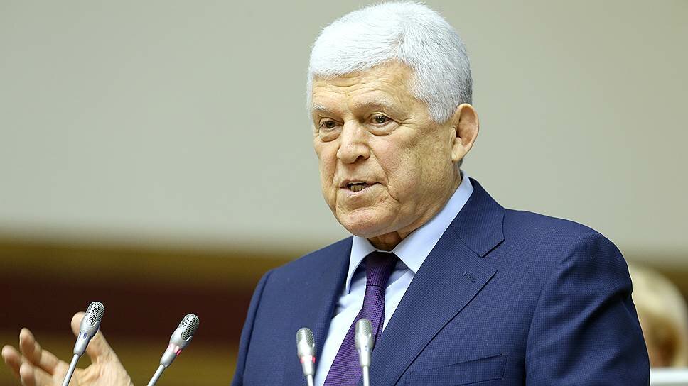 Отставка председателя дагестанского парламента Хизри Шихсаидова принята