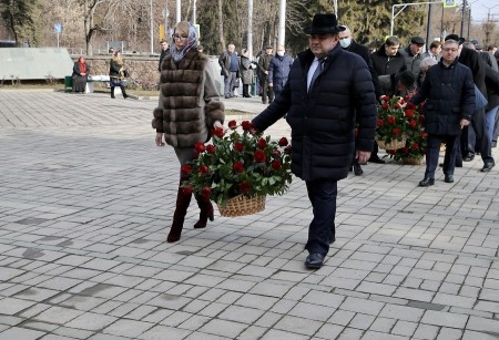 Глава Кабардино-Балкарии посетил Мемориальный комплекс жертв политических репрессий
