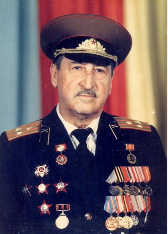Четырежды кавалер ордена КРАСНАЯ ЗВЕЗДА Джамалутдин Аджиев