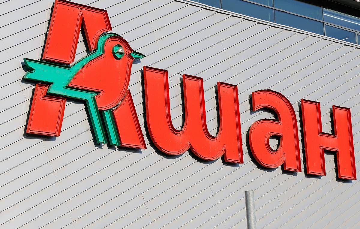 Французская компания Auchan не покинет Россию