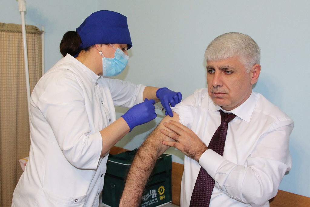 В Дагестане все нерабочие дни в ежедневном режиме работают пункты вакцинации