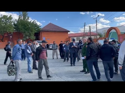 В республиканский сборный пункт отправились жители Ботлихского района