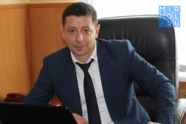 Тарлан Алекперов, главный редактор газеты "Дербент" обратился к читателям к дагестанцам