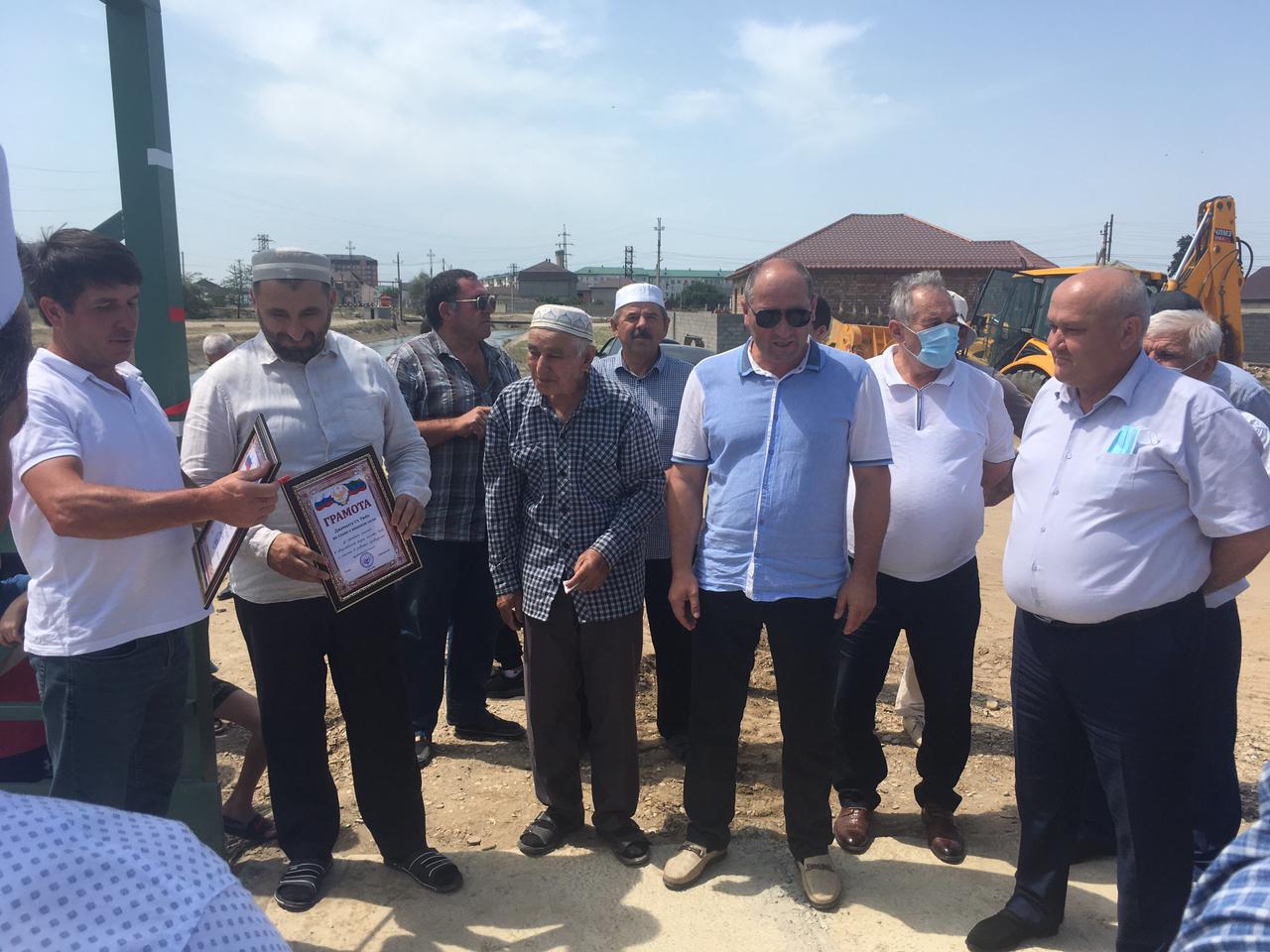 Открыт обновленный мост в поселке Тюбе Кумторкалинского района