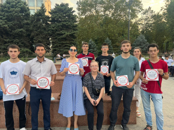 В Дагестане прошла акция ко Дню солидарности в борьбе с терроризмом