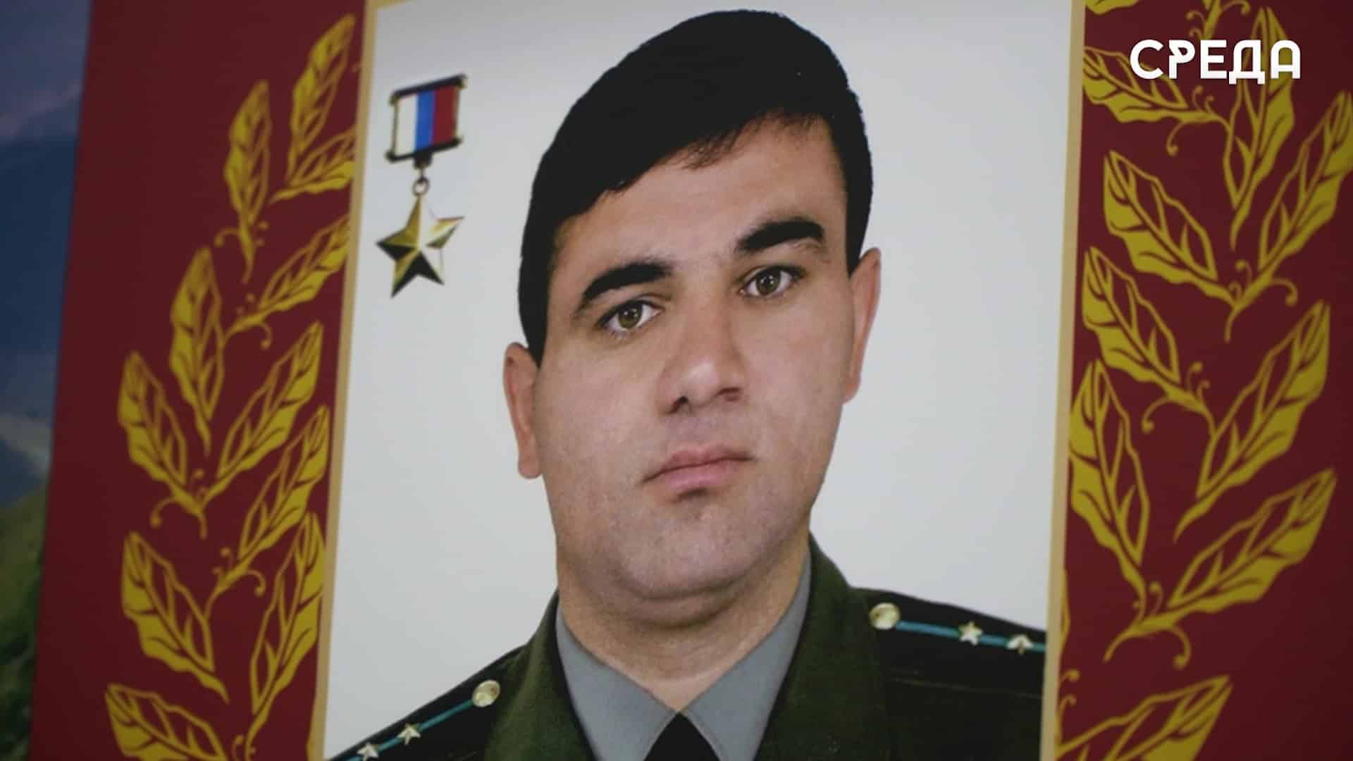 В каспийской школе открыли уголок Героя Радима Халикова