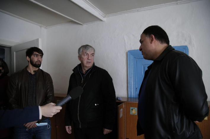 По поручению Сергея Меликова Госсекретарь Дагестана Хизри Абакаров побывал  в селе Азадоглы