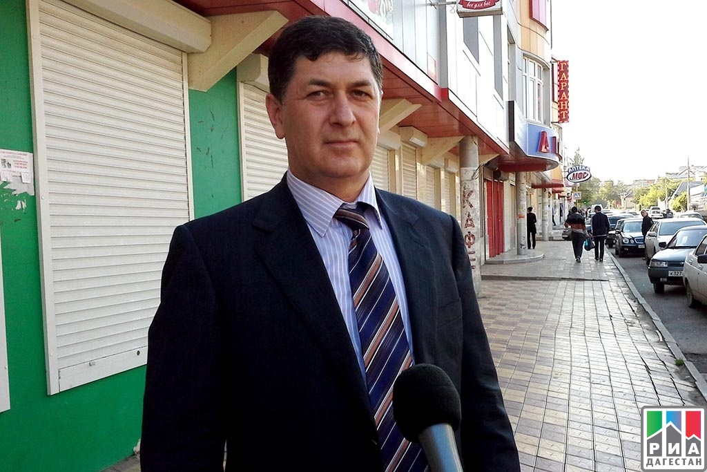 Хаким Ашиков провел совещание с руководителями транспортных предприятий Махачкалы