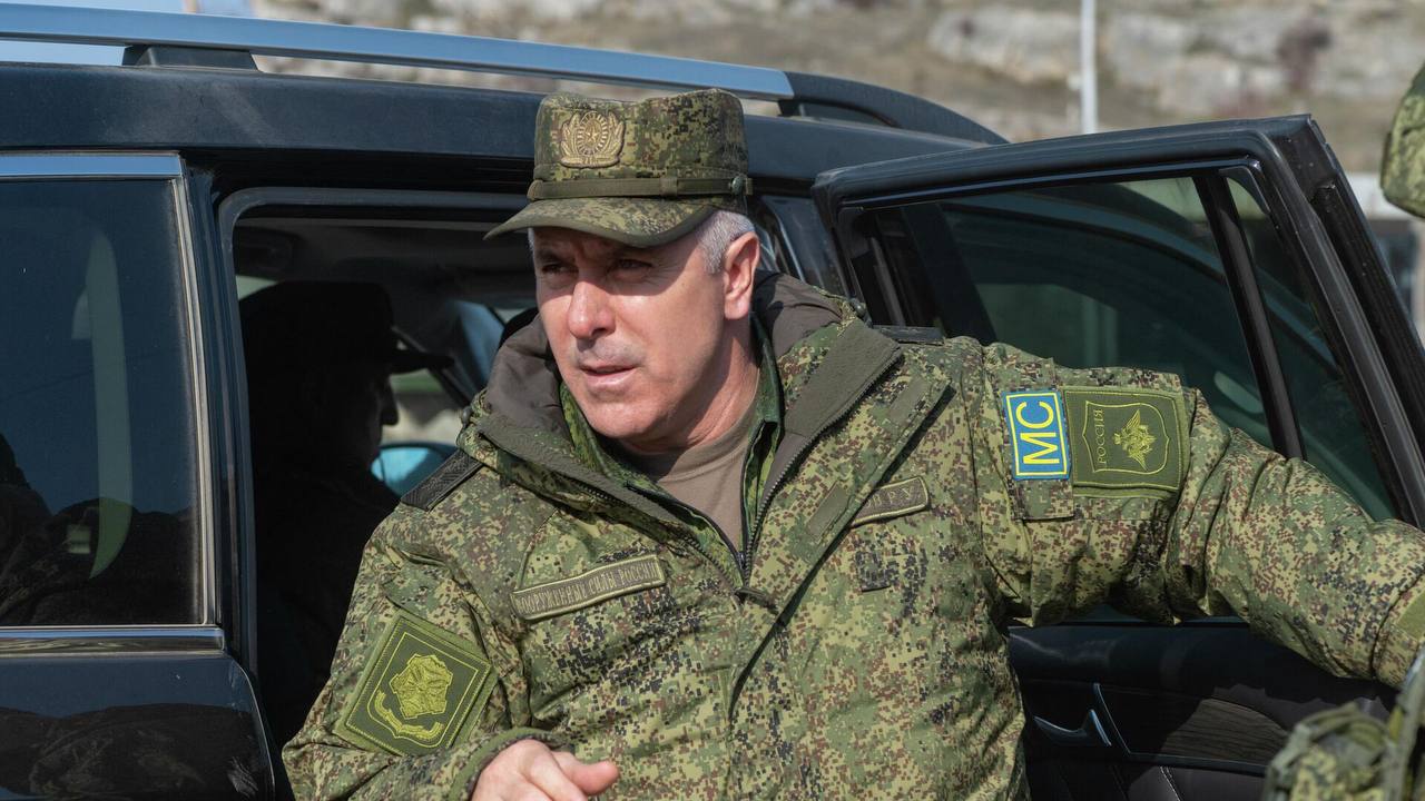 Абдулмуслим Абдулмуслимов поздравил Героя России Рустама Мурадова с 50-летием