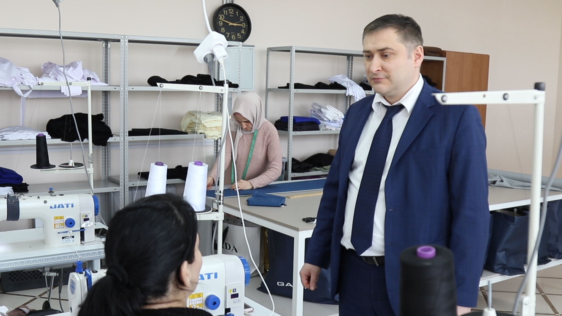 Мурад Казиев проверил реализацию  программы «Содействие занятости населения»